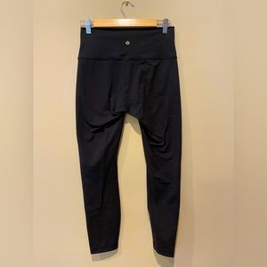 Lululemon 25inch leggings size 8; Black